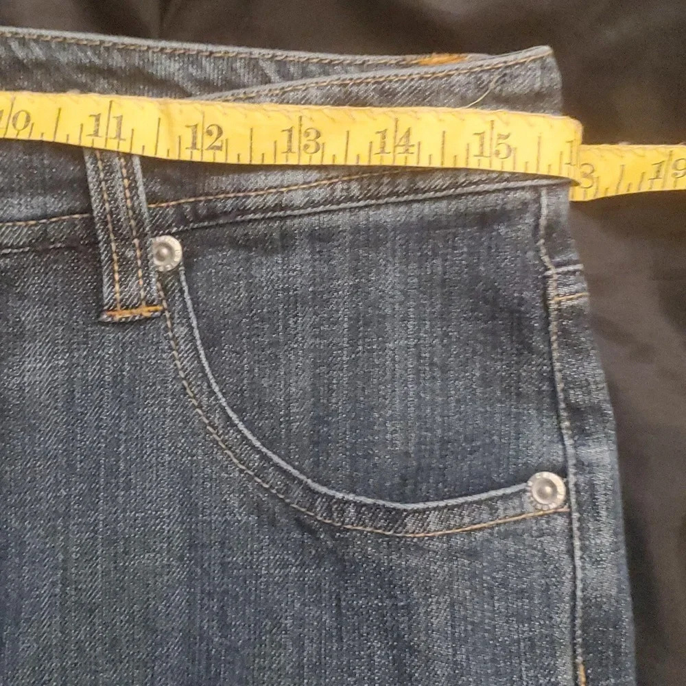 CHICO'S Womens Platinum Straight Leg Jeans Mid Rise Cotton & Spandex - Picture 10 of 13
